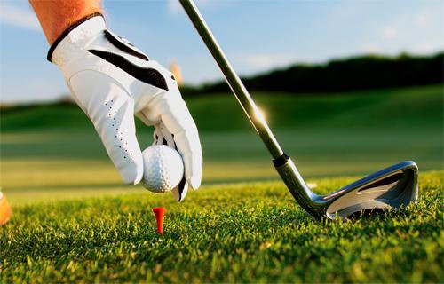 Chơi golf giúp cải thiện sức khỏe và cải thiện mối quan hệ xã hội