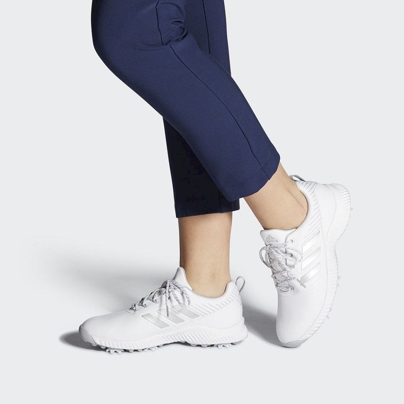 Giày golf nữ Adidas nổi bật với thiết kế tinh tế, ôm chân